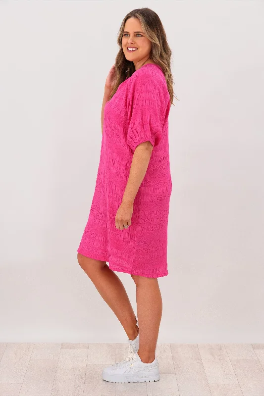 Gloss by Shine On Phoebe Textured Shift Dress Pink