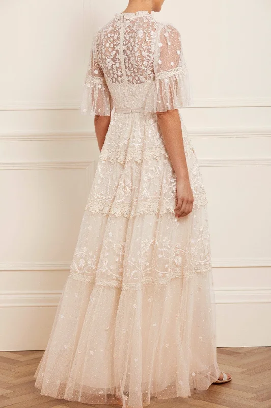 Midsummer Lace Round Neck Gown